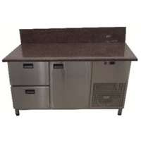 Холодильний стіл з бортом 1400х700х850 (1 двері+2 ящика) гранітна стільниця